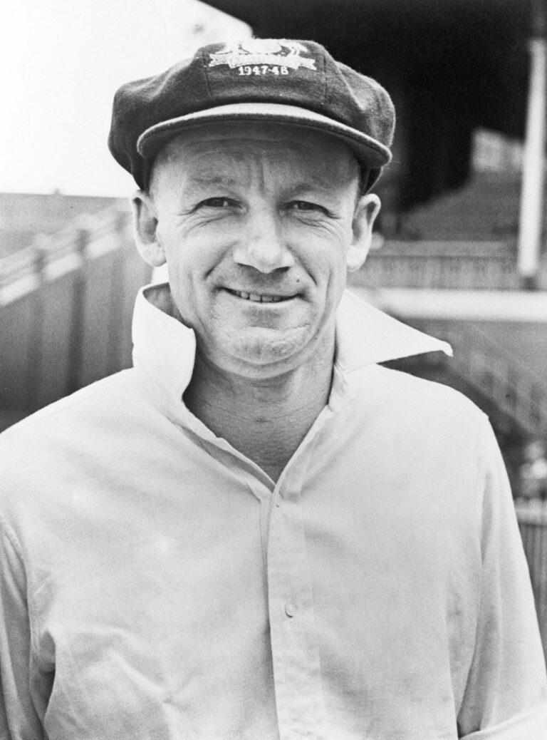 Know about Sir Donald Bradman “The legend of cricket”