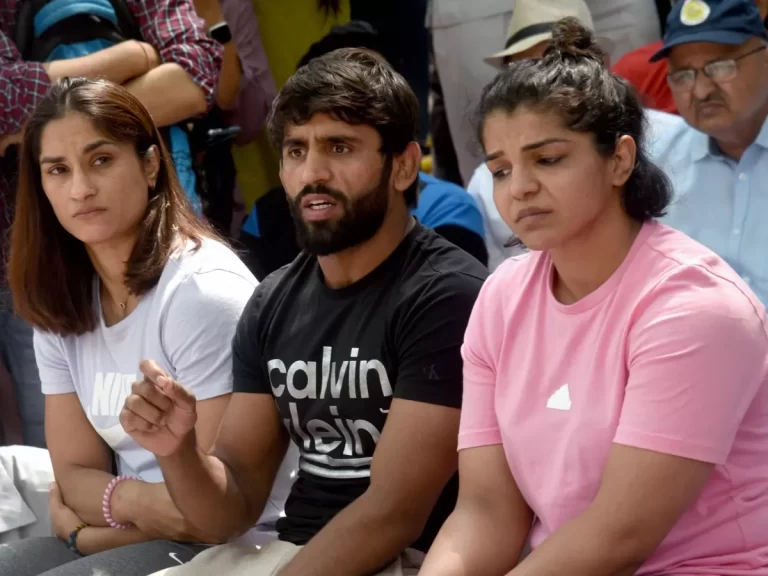 Former Indian wrestler Sakshi Malik claims ‘BJP’s Babita Phogat wanted to be WFI chief, encouraged wrestlers to protest against Brij Bhushan’